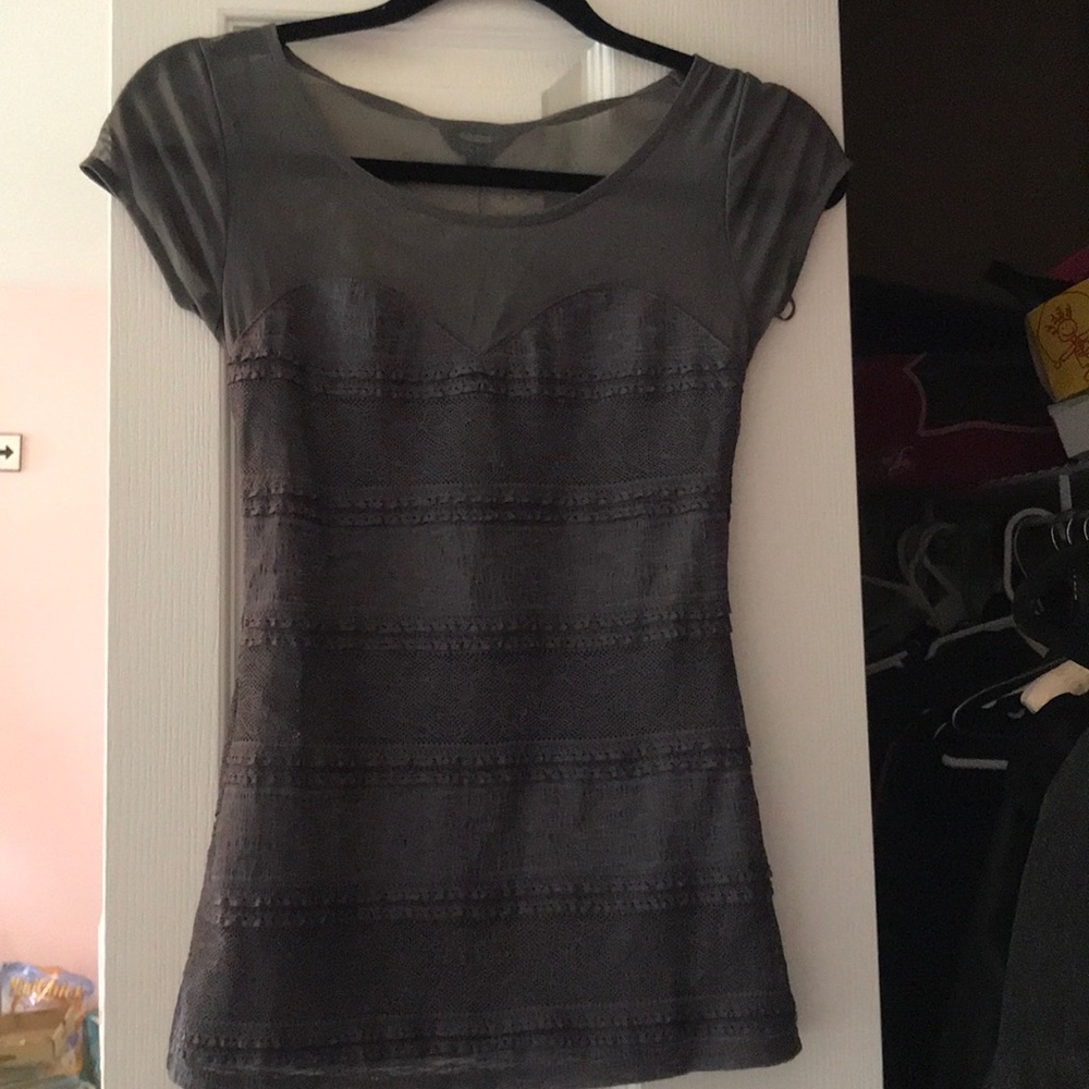 BNWT Mesh back guess shirt